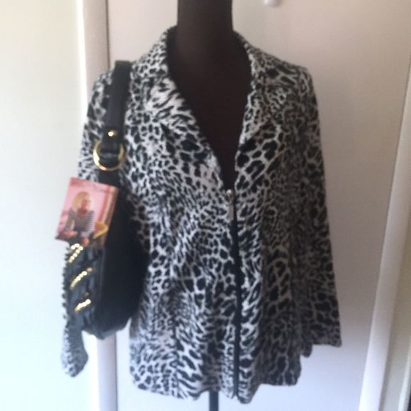 🌹Animal print White & Black Blazer Zip Front EUC - Picture 7 of 8